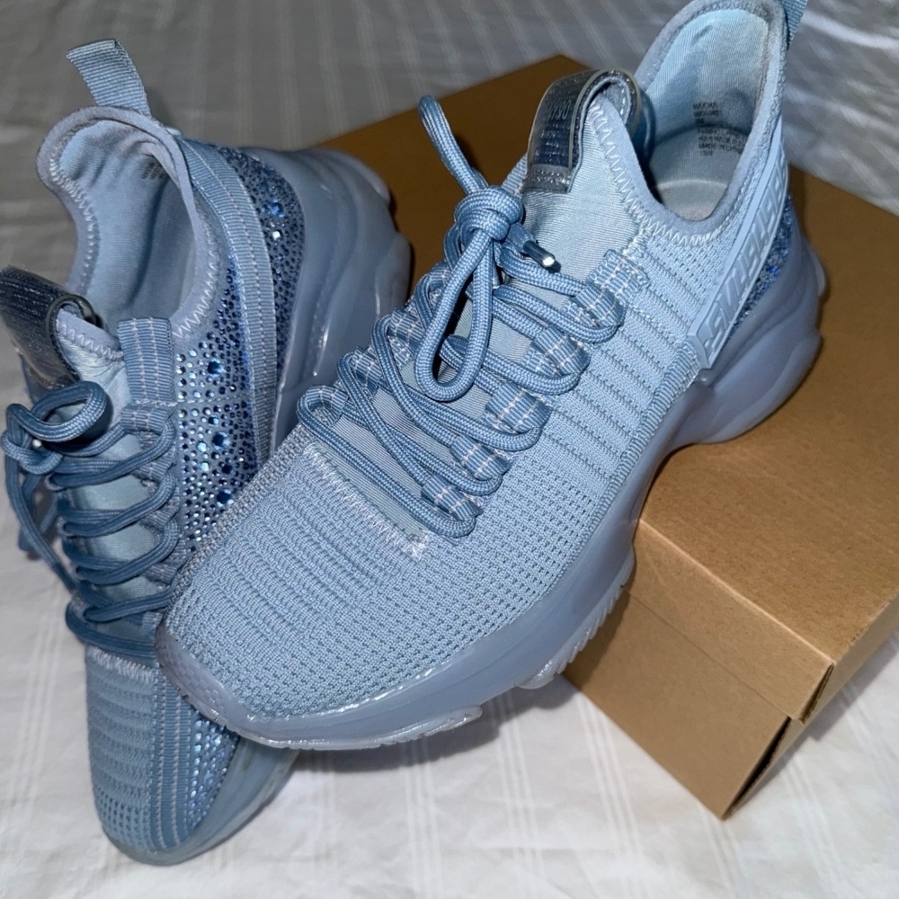 Steve Madden Blue Sneakers with Knit Upper and Cushioned Midsole